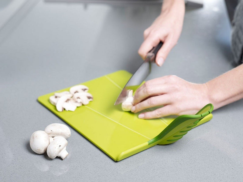 Joseph Joseph "Chop2Pot" Plus Small Cutting Board